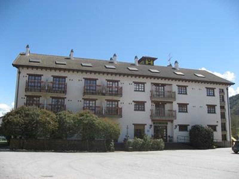 安纳亚酒店 Puente La Reina de Jaca 外观 照片